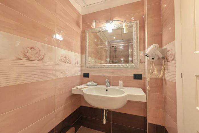 Hotel Mastrodattia Celano Habitación foto